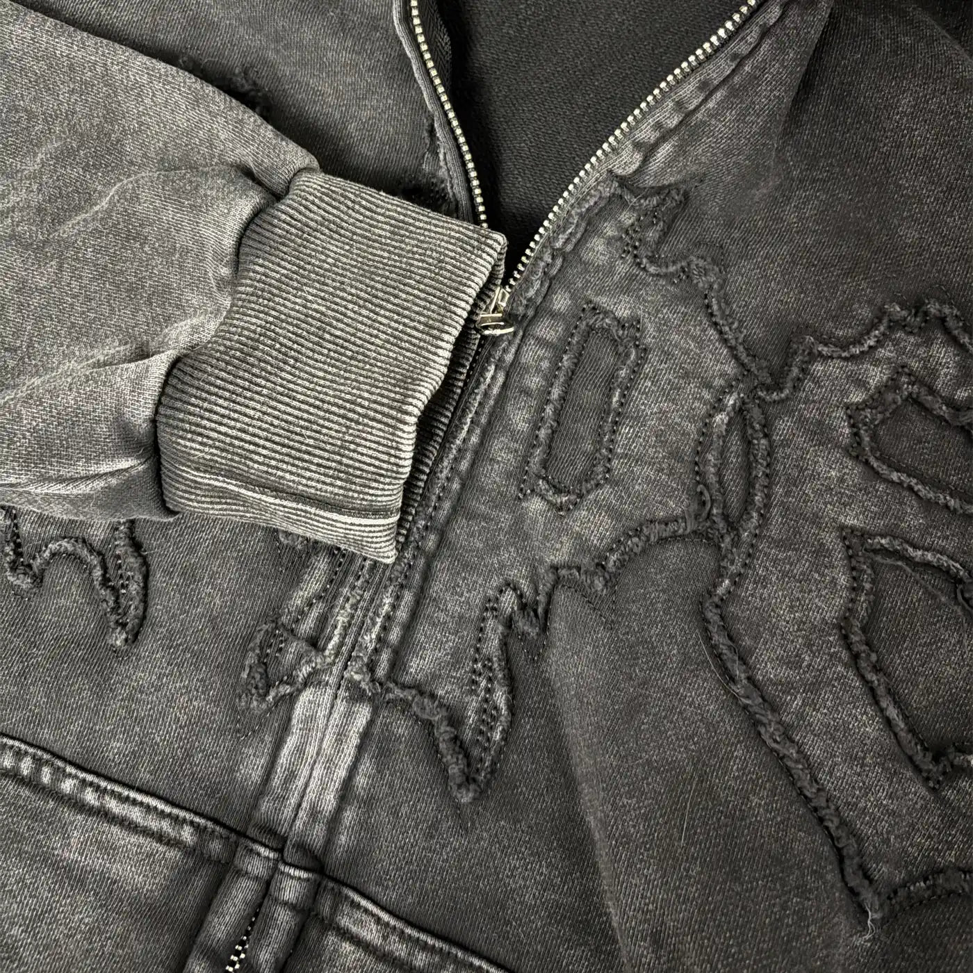 STANDARD | Ash
